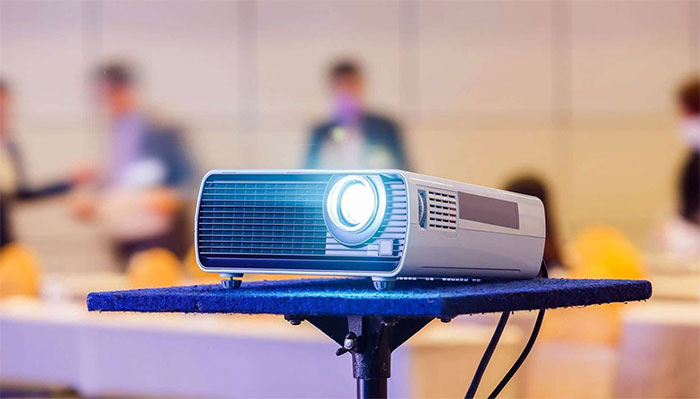 علت خراب شدن لامپ پروژکتور