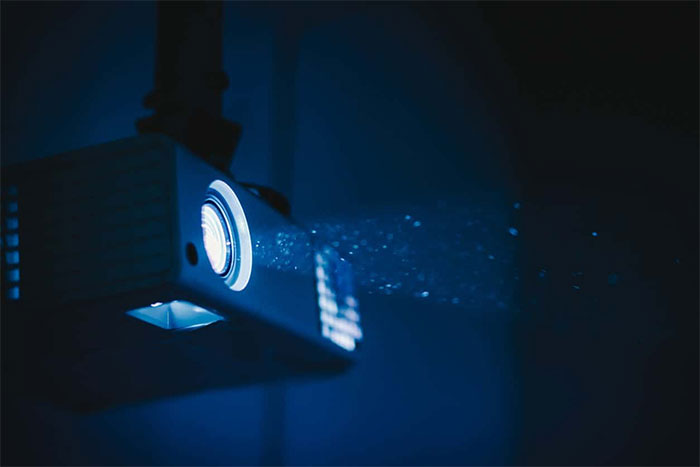 خاموش شدن ناگهانی ویدئو پروژکتور